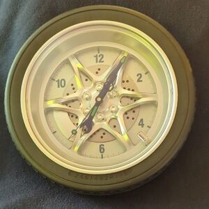 Santagai 14" Tire Clock